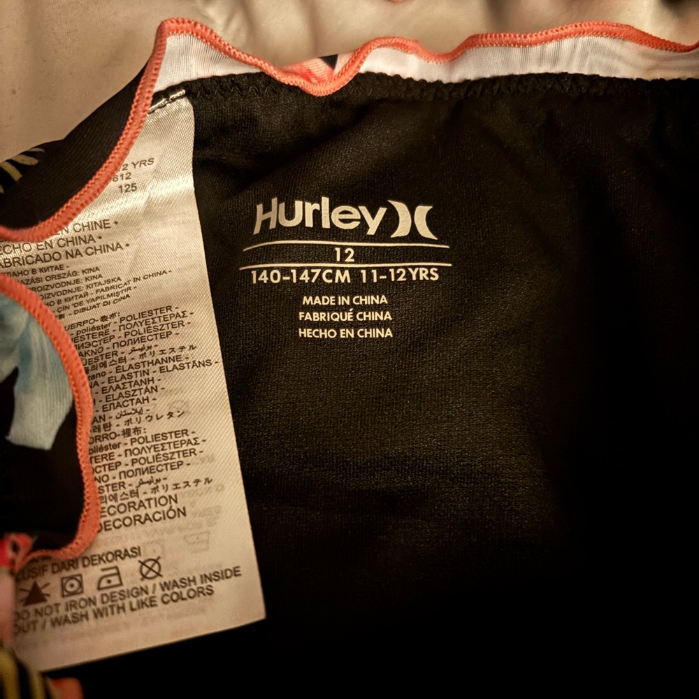 Hurley 2 piece swimsuit
